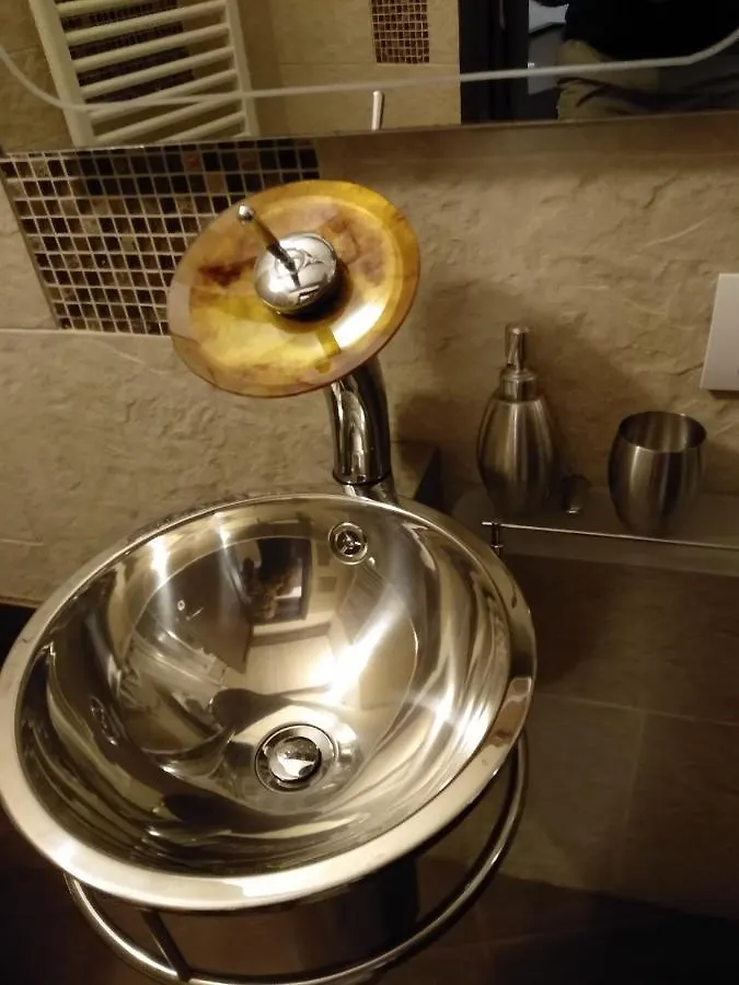 콰르투 산텔레나 Antico Centro Quartu B&B